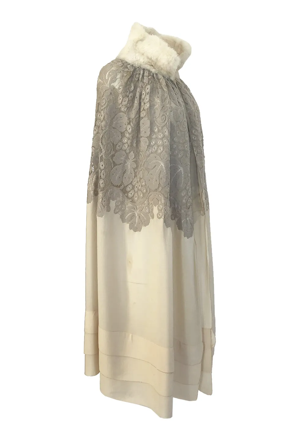 1920s Vogue Company Netted Chenille Lace on Ivory Silk Flapper Cape