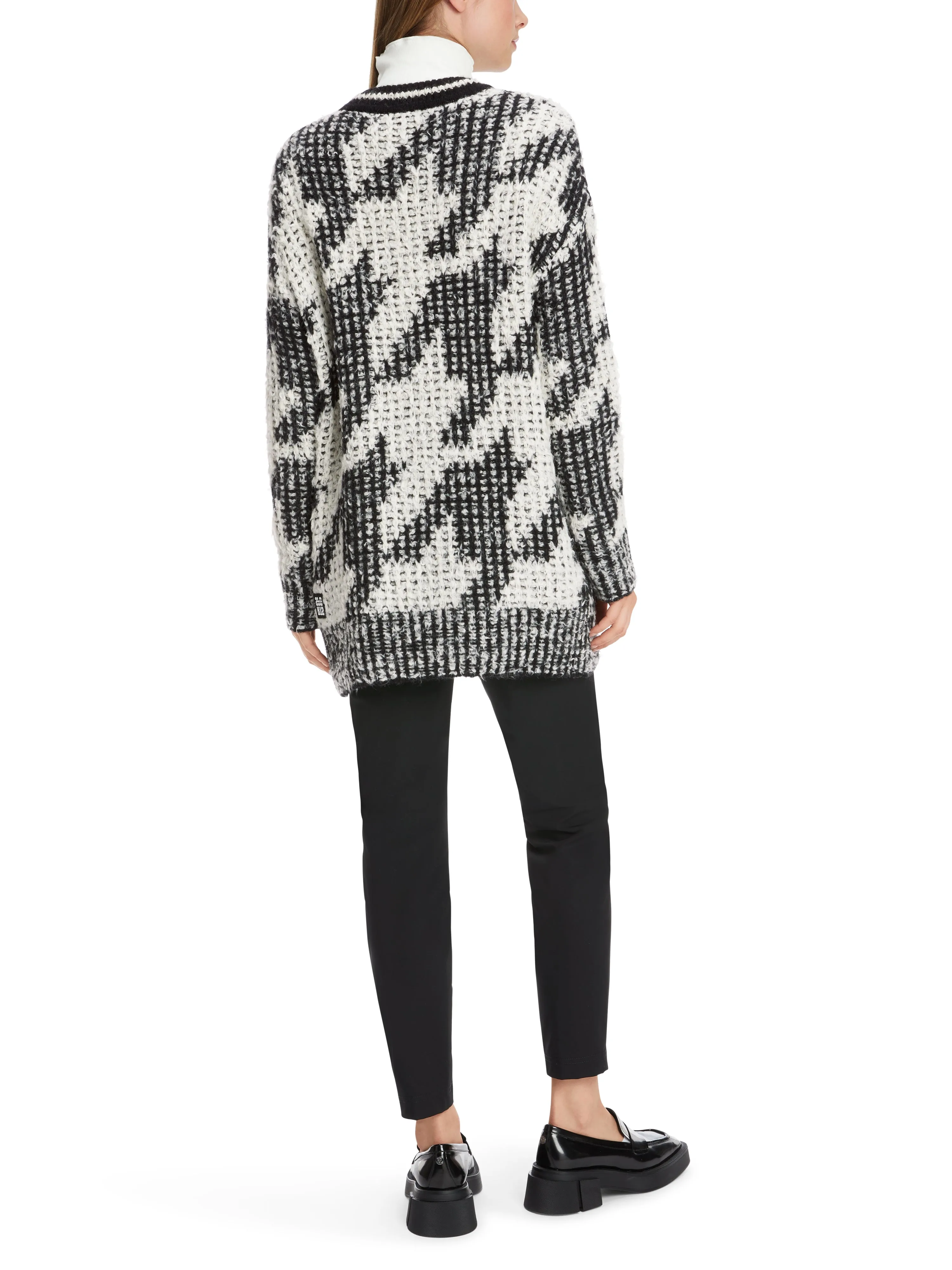 Black and White Chickcheck Knit Cardigan