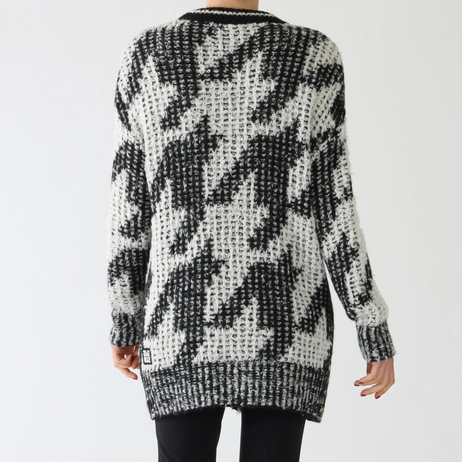 Black and White Chickcheck Knit Cardigan