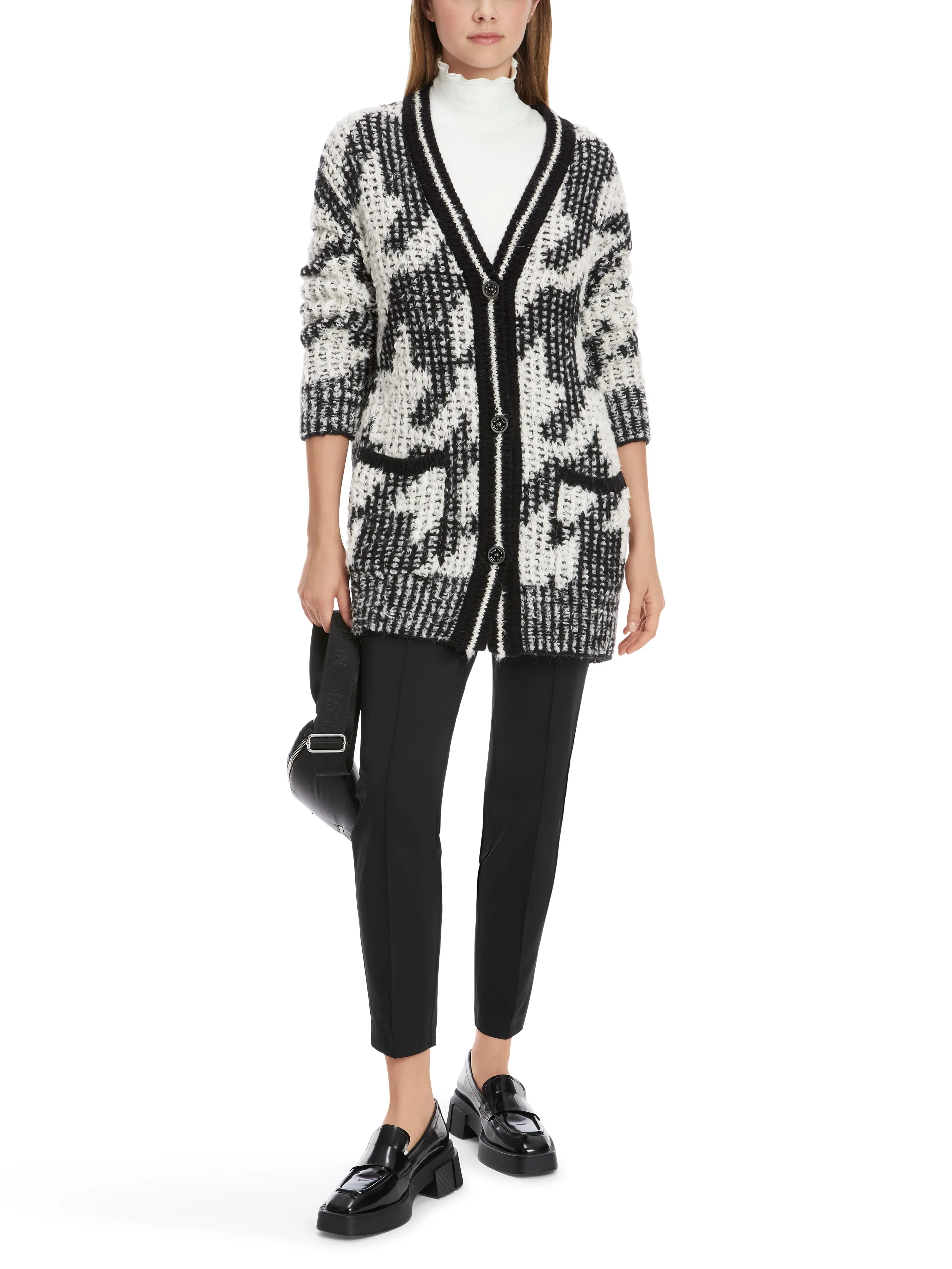 Black and White Chickcheck Knit Cardigan