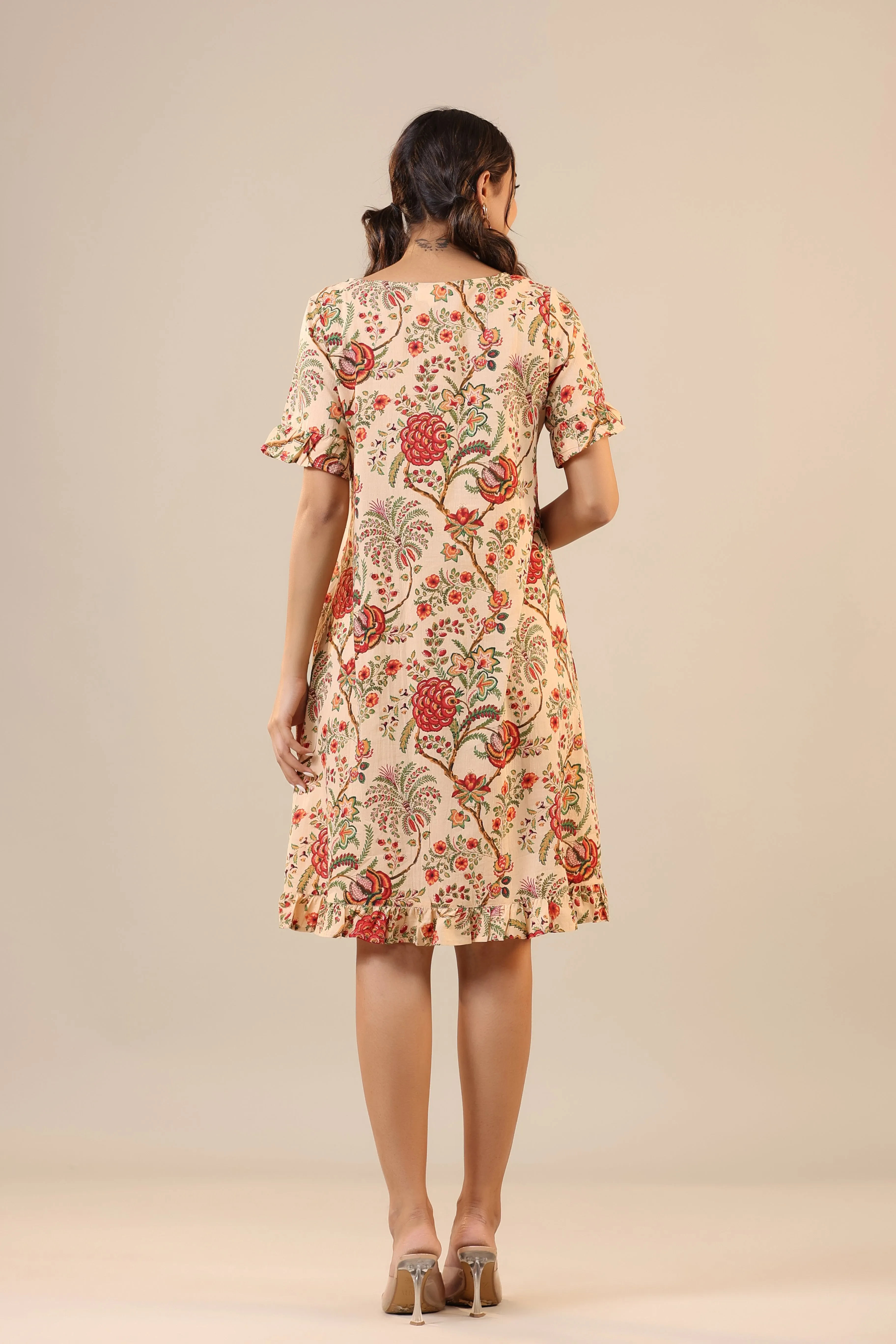 Dahlia Jaal on Beige T shirt Dress