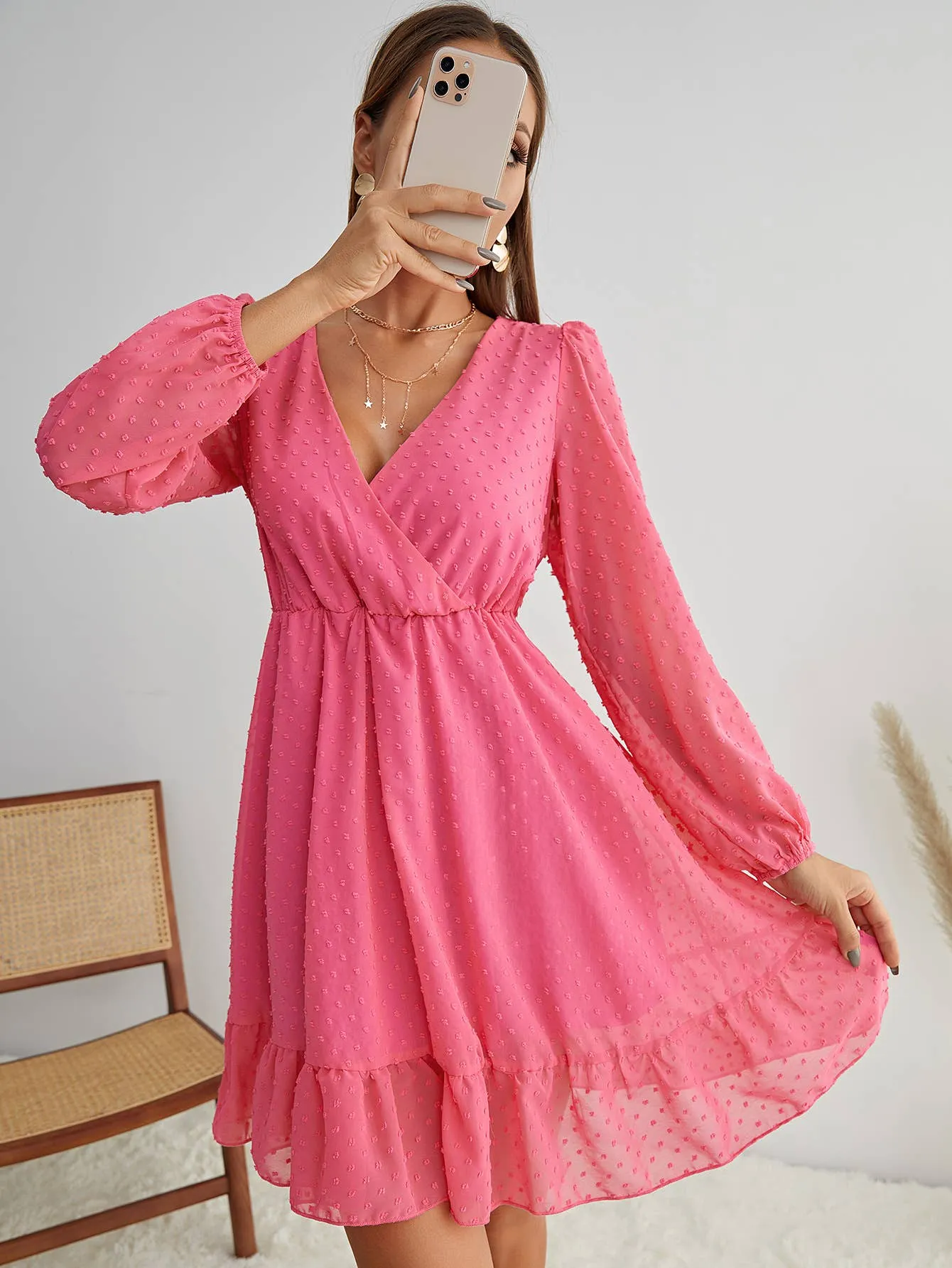 DEEP V LANTERN SLEEVE RUFFLED DRESS_CWDSD3950