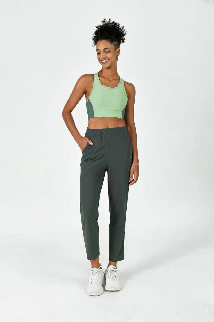 High-Rise Mesh-Like 7/8 Pant