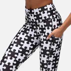 Monochrome Jigsaw Capri