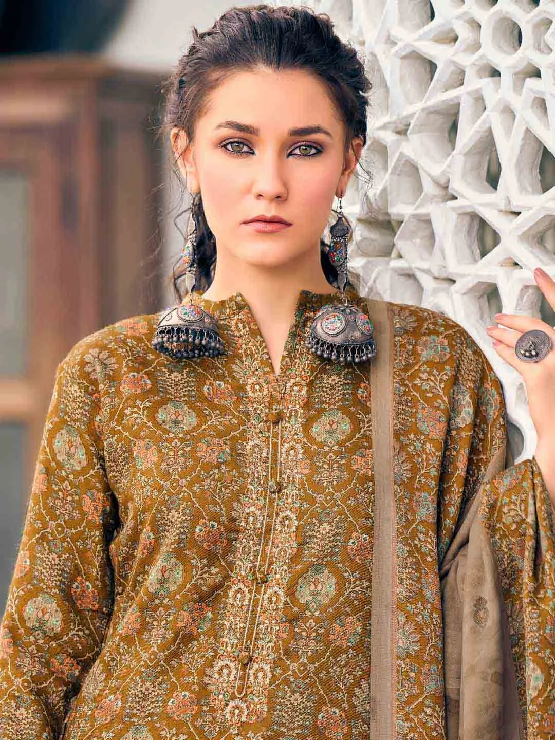 Pashmina Embroidered Unstitched Winter Ladies Suits Set