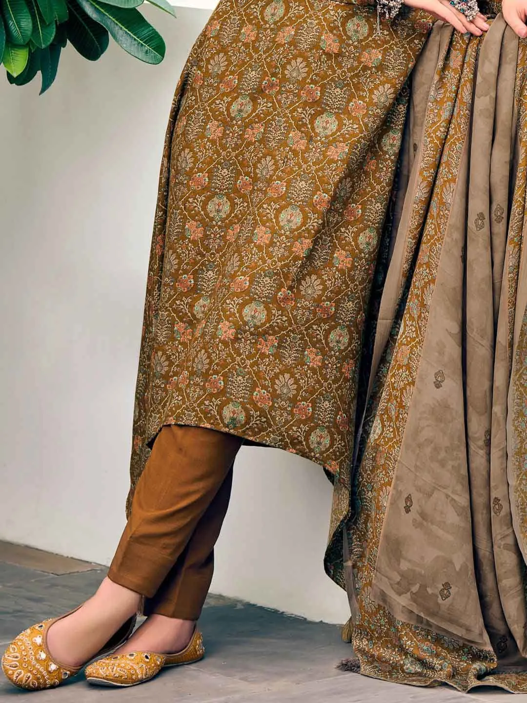 Pashmina Embroidered Unstitched Winter Ladies Suits Set