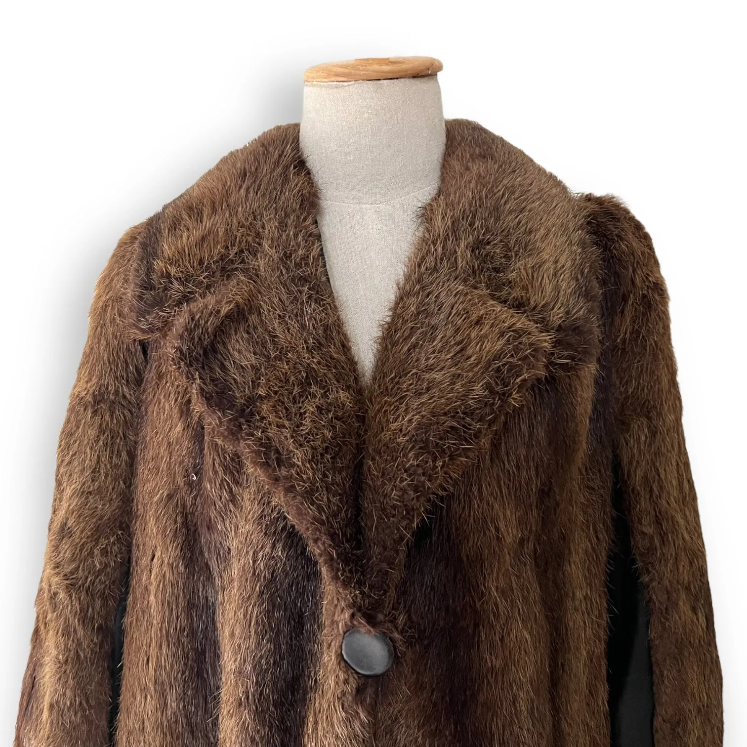 Stunning Vintage Fur Coat with Leather Inserts